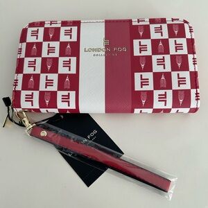 NWT London Fog Adalia Signature Zip Around Wallet Brick w Detachable WristStrap